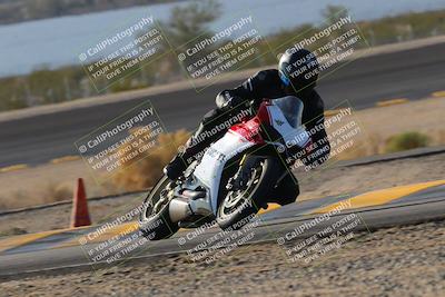 media/Dec-18-2022-SoCal Trackdays (Sun) [[8099a50955]]/Turn 14 (940am)/